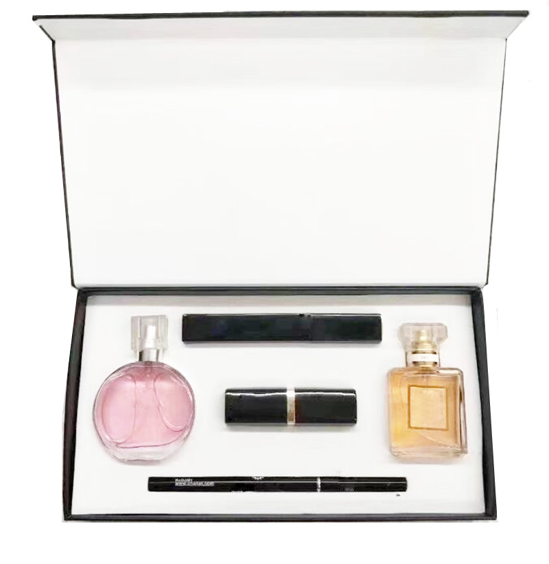 makeup set 15ml perfume lipsticks eyeliner mascara 5 in 1 with box Lips cosmetics kit for women gift drop Delivery
makeup set 15ml perfume lipsticks eyeliner mascara 5 in 1 with box Lips cosmetics kit for women gift drop Delivery