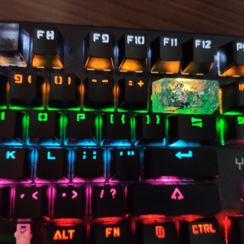 1Pc 2U Handmade Customized OEM R4 Resin Keycap Keyboard RGB Translucent Keycap 667C