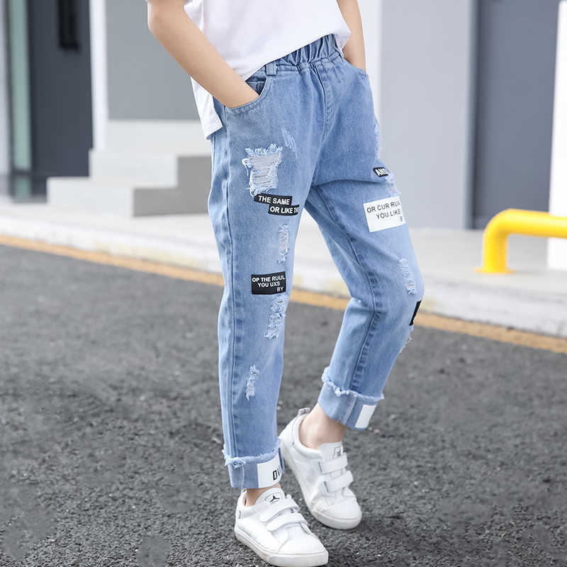 Summer and Spring Chic Cuffed Denim Jeans Small Feet Loose Holes Trousers Kids Boy Bottoms 210528