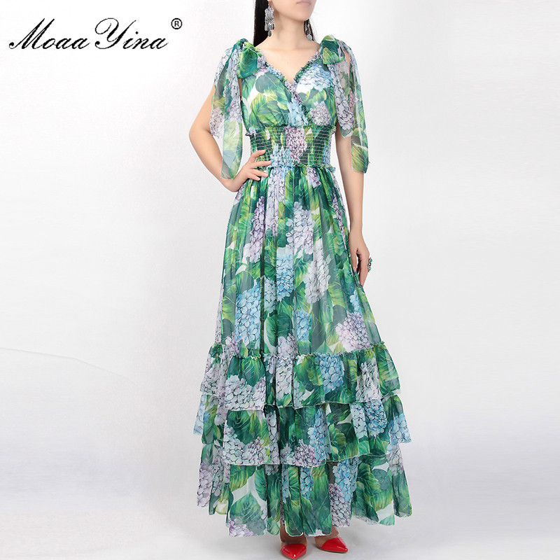 Summer Runway Dress Women Spaghetti strap V collar Green leaves Floral Print Elastic waist Bohemia Beach Cake 210524
Summer Runway Dress Women Spaghetti strap V collar Green leaves Floral Print Elastic waist Bohemia Beach Cake 210524