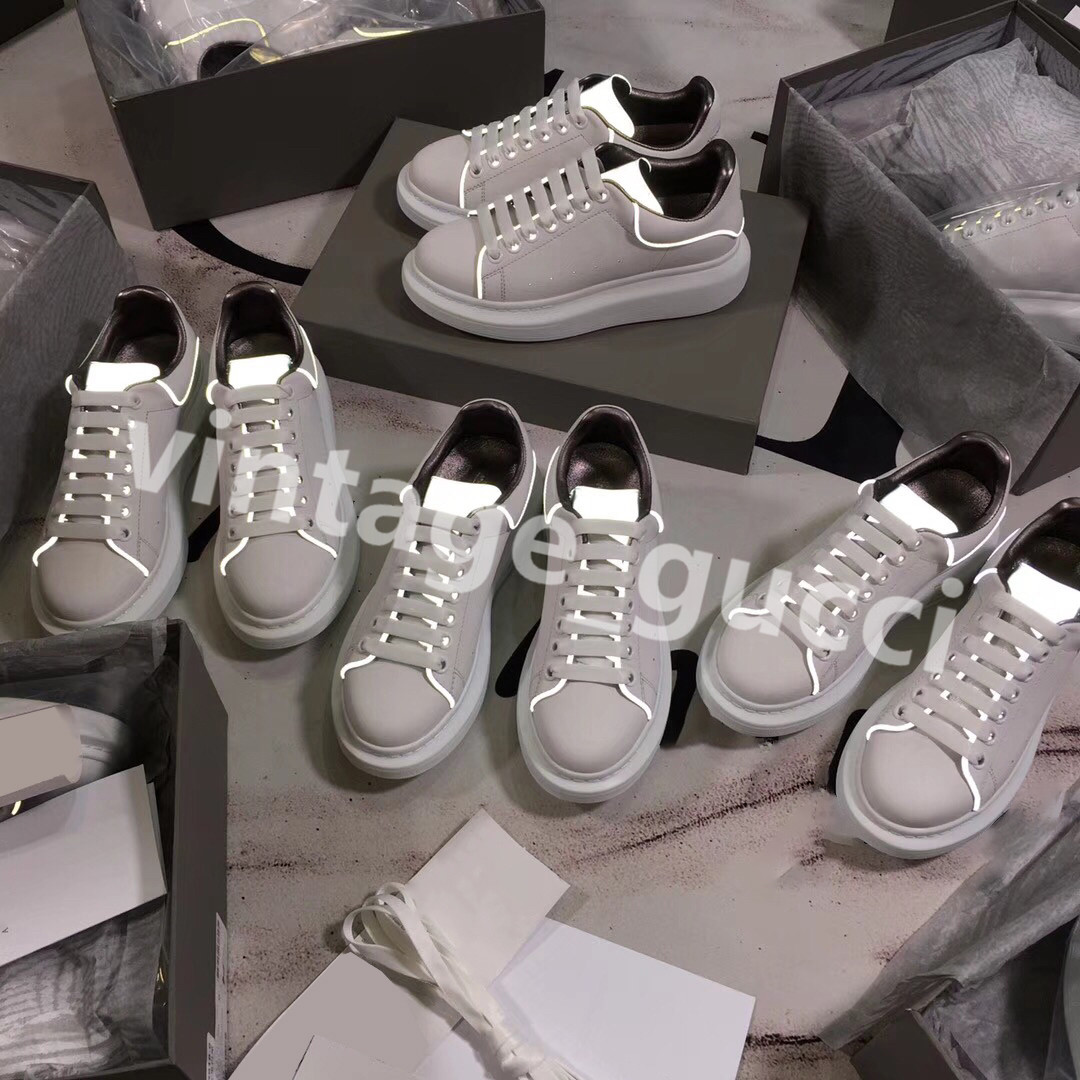 Classical Casual Luxurys Designers Shoes Men Women Leather Lace Up Comfort Pretty chaussure Mens Trainers Daily Lifestyle Skateboarding Shoe, Black
Classical Casual Luxurys Designers Shoes Men Women Leather Lace Up Comfort Pretty chaussure Mens Trainers Daily Lifestyle Skateboarding Shoe, Black