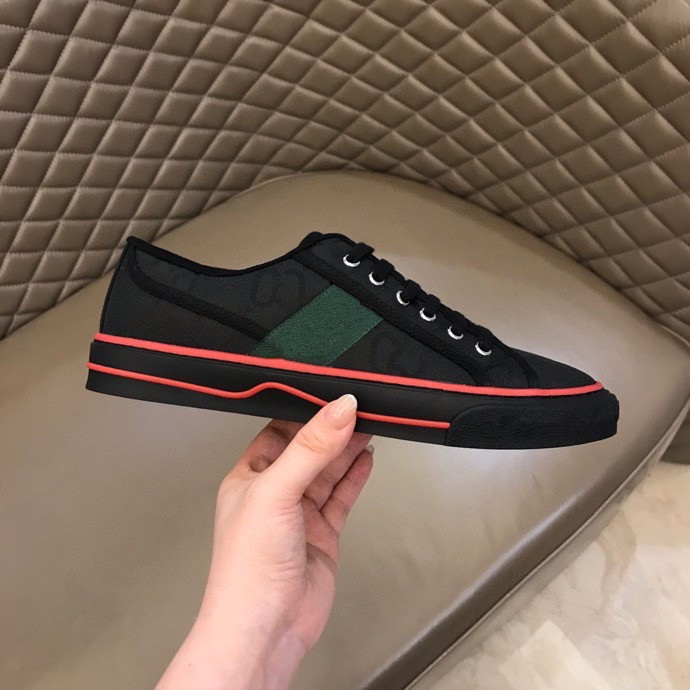 Valentin Top quality multicolor super king luxury designer casual shoes for men and women, 01
Valentin Top quality multicolor super king luxury designer casual shoes for men and women, 01