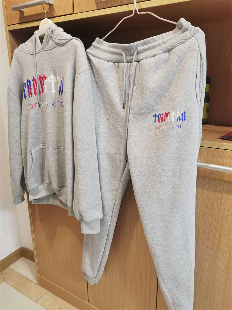 New Year's Limited Trap Star London Hoodie Long Sleeve Suit Sweatshirt Printed Cotton Couple Men Ladies Loose S-3xl, Black
New Year's Limited Trap Star London Hoodie Long Sleeve Suit Sweatshirt Printed Cotton Couple Men Ladies Loose S-3xl, Black