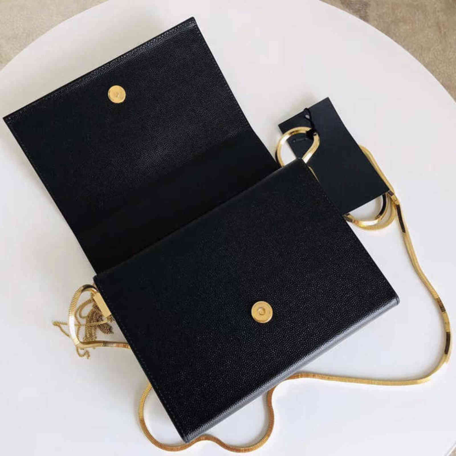 7A+Fashion The latest version graceful bag 593122YD Cover body inside and outside pure cowhide There's plenty of space Beautiful joker1th
7A+Fashion The latest version graceful bag 593122YD Cover body inside and outside pure cowhide There's plenty of space Beautiful joker1th
