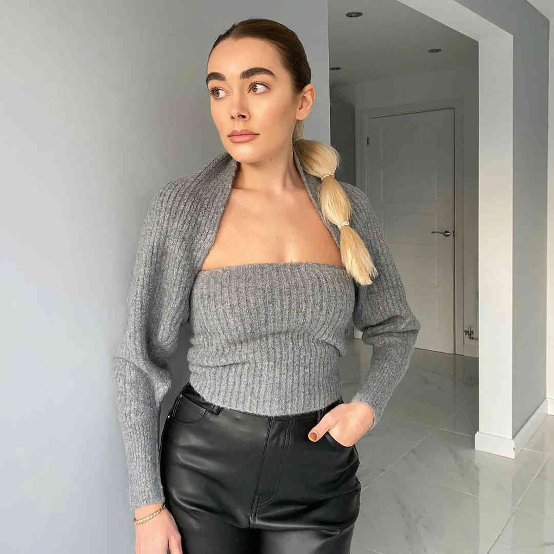 Women Knitted 2 Pieces Set Design Cropped Tops Spring-Autumn Long Sleeve Gray Blouse Elegant Casual Fashion Sweater 210521
Women Knitted 2 Pieces Set Design Cropped Tops Spring-Autumn Long Sleeve Gray Blouse Elegant Casual Fashion Sweater 210521