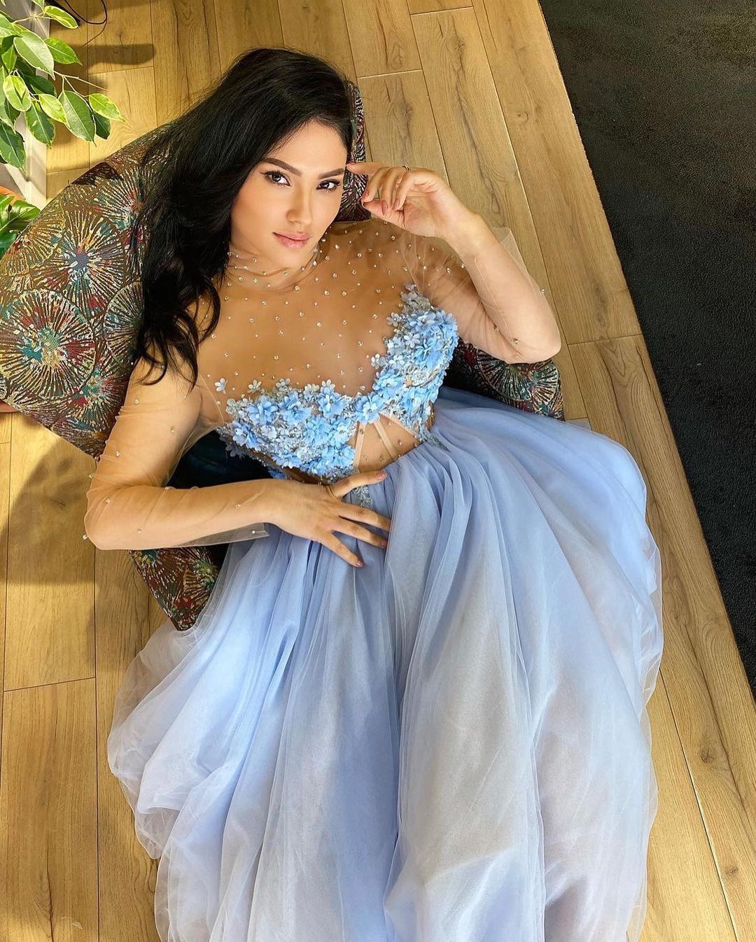 Evening Dresses Custom Made Sky Blue with Nude Tulle Beaded Flowers Appliqued Tea Length Zipper Back B21112