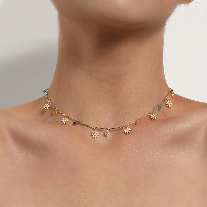 Chains Rings Trendy Fashion Design Floral Daisy Gold Silver Necklace for Women Choker Female Luxury Jewelry Accessory Gift
Chains Rings Trendy Fashion Design Floral Daisy Gold Silver Necklace for Women Choker Female Luxury Jewelry Accessory Gift