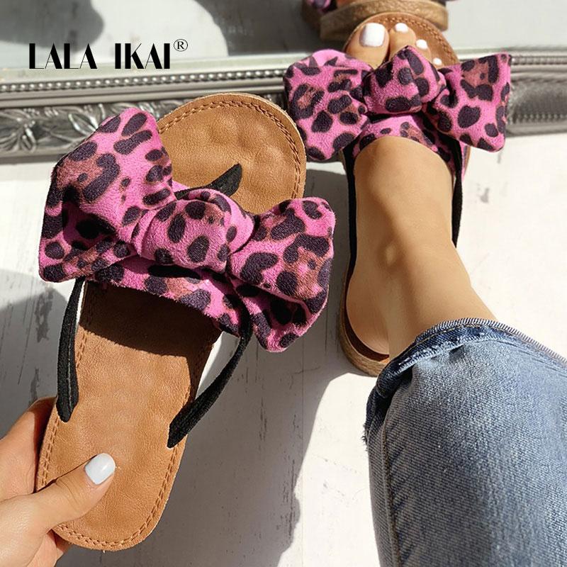 Slippers LALA IKAI Women Summer Leopard Bowknot Flip Flops Female Outdoor Beach Slides Casual Flat Shoes Woman 014XWA3724-4, Black
Slippers LALA IKAI Women Summer Leopard Bowknot Flip Flops Female Outdoor Beach Slides Casual Flat Shoes Woman 014XWA3724-4, Black