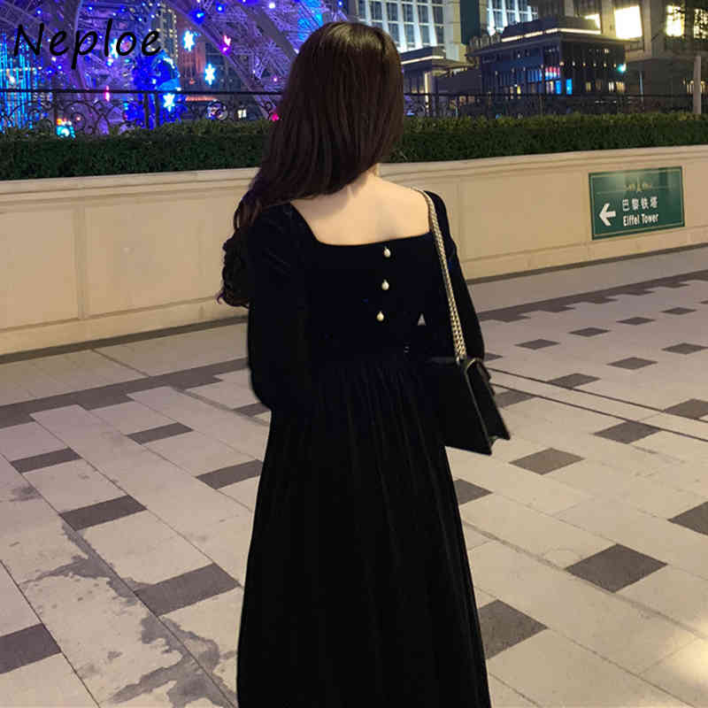 Autumn Sexy V-neck Slim Fit Dress French Style Vintage A-line Velvet Dresses Women Chic Exquisite Button Vestidos 210422Z
