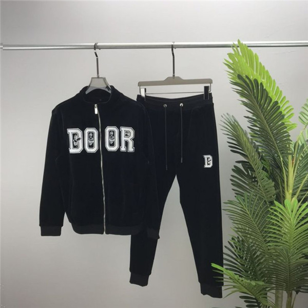 Luxury designer Tracksuit Causal Men Women Suits Fleece Sweatsuits Sport Jogger Autumn Winter Pollover Hooded Hoodies Pants Sportwear Tracksuits Designer suit
Luxury designer Tracksuit Causal Men Women Suits Fleece Sweatsuits Sport Jogger Autumn Winter Pollover Hooded Hoodies Pants Sportwear Tracksuits Designer suit