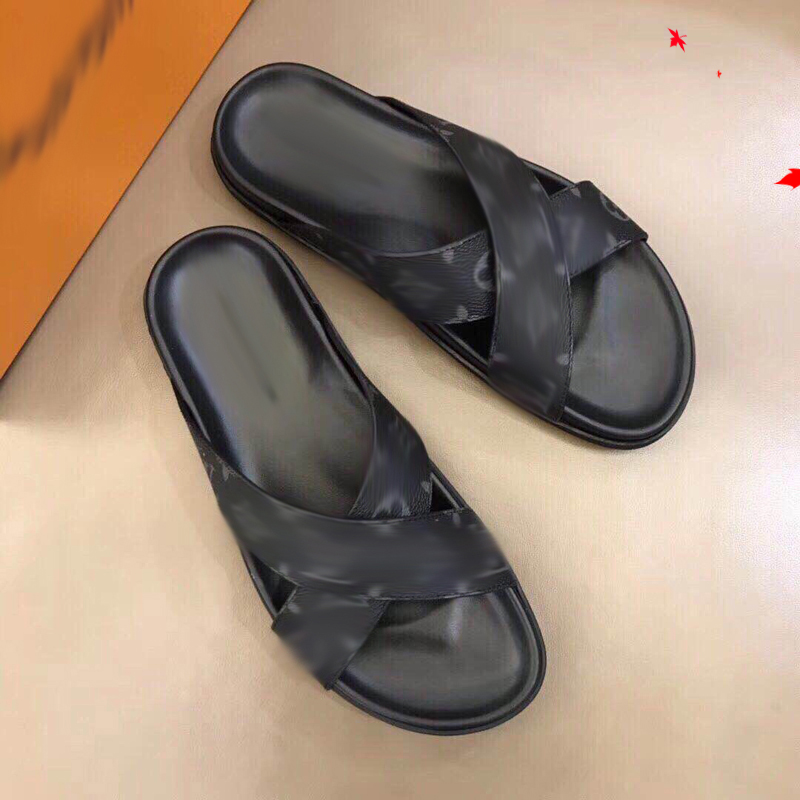 2021 Designer luxurys slippers men sandals fashion beach shoes flip flops flat non-slip classical hole slipper with box size 39-45 -G123, Black
2021 Designer luxurys slippers men sandals fashion beach shoes flip flops flat non-slip classical hole slipper with box size 39-45 -G123, Black