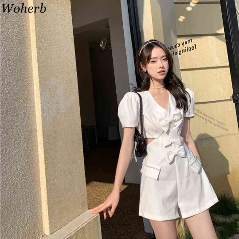 Sexy Playsuit Women White Short Puff Sleeve Jumpsuit Bow Patch Backless Bodysuit Summer Wide Leg Rompers Jumpsuits 210519
