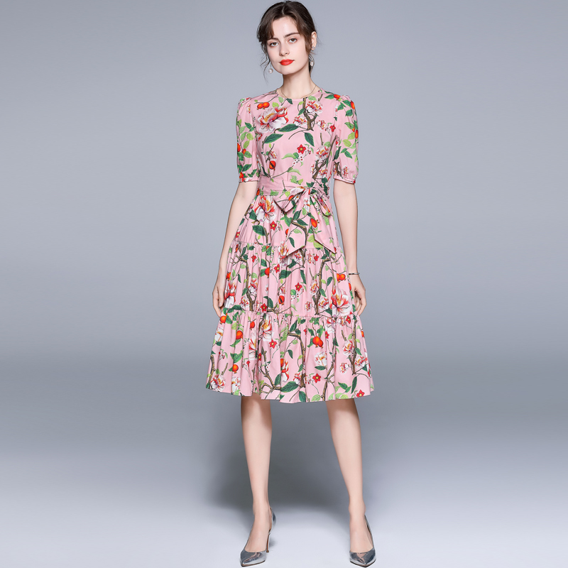Pastoral style summer round neck short-sleeved lace-up waist retro pomegranate print French temperament ruffled skirt 210525, Mixed
Pastoral style summer round neck short-sleeved lace-up waist retro pomegranate print French temperament ruffled skirt 210525, Mixed