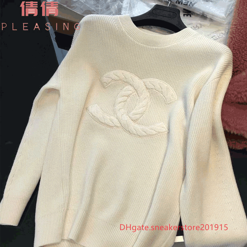2021 fashion fall designer women's sweater Knit neck C letter embroidery high-end warm comfort black and white 2 simple atmosphere, White;black
2021 fashion fall designer women's sweater Knit neck C letter embroidery high-end warm comfort black and white 2 simple atmosphere, White;black