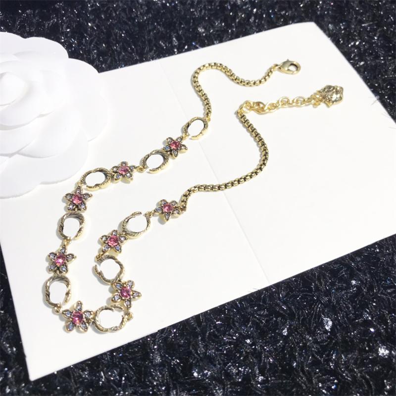 Pink Rhinestone Floral Pendant Necklace Elegant Crystal Ladies Letter Jewelry Pendants Necklaces For Lover Birthday Gifts
Pink Rhinestone Floral Pendant Necklace Elegant Crystal Ladies Letter Jewelry Pendants Necklaces For Lover Birthday Gifts