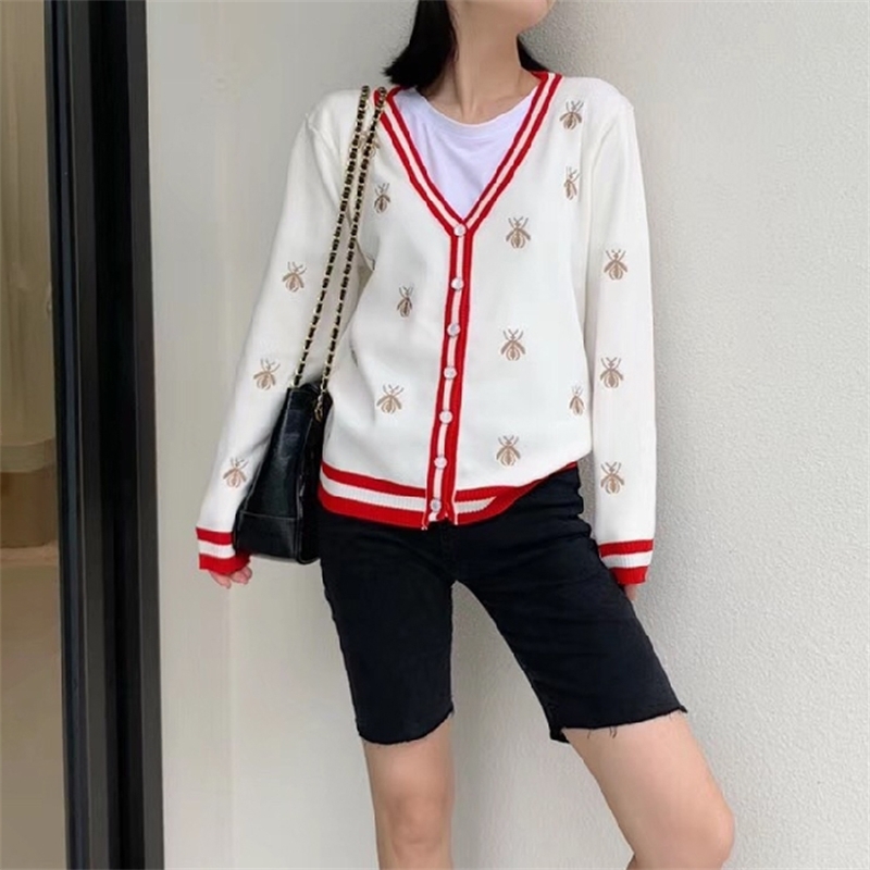 Spring Autumn Knitted Bees Embroidered Cardigan Sweater Women Long Sleeve V-neck Fashion Korean Ladies Tops Sweaters White Black 210514