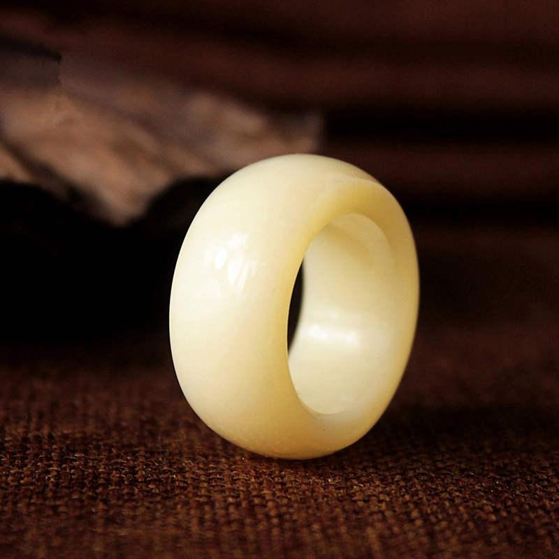 Cluster Rings Tibet Yak Bone For Man Tibetan Amulet Finger Ring Oiled And White R182
Cluster Rings Tibet Yak Bone For Man Tibetan Amulet Finger Ring Oiled And White R182