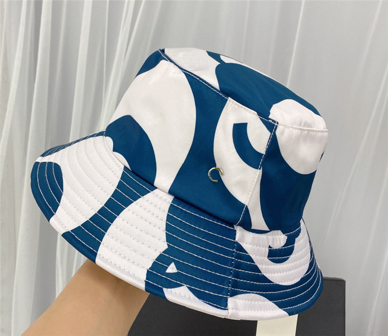 2021 Luxury Designer Bucket Hat Sun Protection Sunhat Fashion Brand Print Women Designer Hats Designers Caps Hats Mens, Blue
2021 Luxury Designer Bucket Hat Sun Protection Sunhat Fashion Brand Print Women Designer Hats Designers Caps Hats Mens, Blue