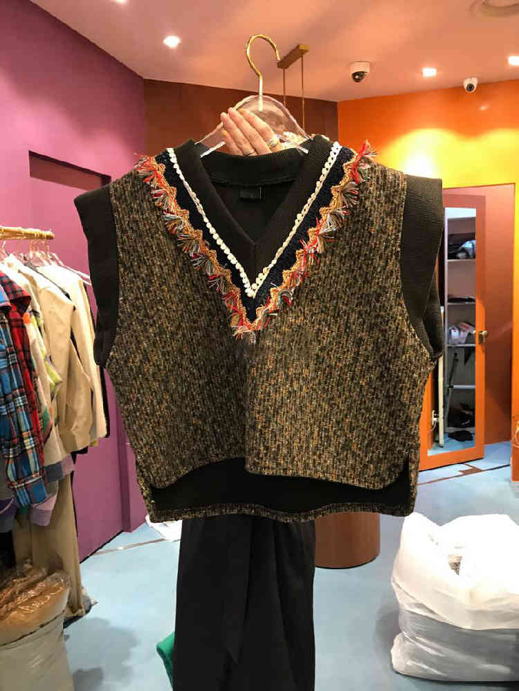 Nomikuma Autumn Winter Women Jacke Korean Contrast Color Patchwork Tassel V-neck Tanks Sleeveless Elegant Short Coat 6D532 210427