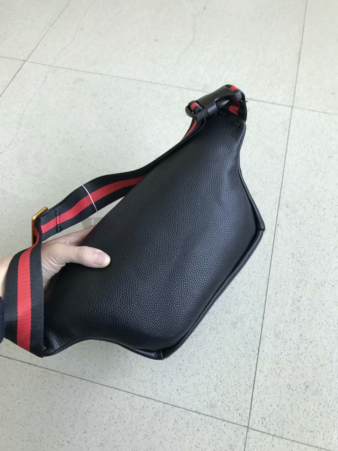 2021 Designer Outdoor Packs Waistpacks Newest style brand Bumbag Shoulder Bag Autn Material Bumbag Fanny Pack Bum Waist Bags, Black
2021 Designer Outdoor Packs Waistpacks Newest style brand Bumbag Shoulder Bag Autn Material Bumbag Fanny Pack Bum Waist Bags, Black
