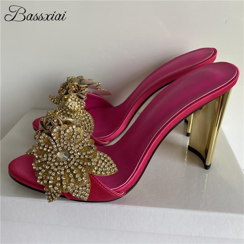 Diamond Flower One-Strap Party Mules Lady Metal Strange High Heel Open Toe Luxury Satin Slingbacks Rhinestone Sandals Women, Black
Diamond Flower One-Strap Party Mules Lady Metal Strange High Heel Open Toe Luxury Satin Slingbacks Rhinestone Sandals Women, Black