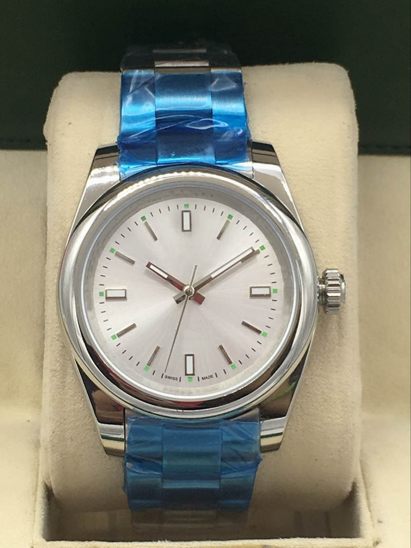 Fashion classic casual men's watch, 39MM waterproof simple style stainless steel automatic mechanical movement, As is shown in
Fashion classic casual men's watch, 39MM waterproof simple style stainless steel automatic mechanical movement, As is shown in