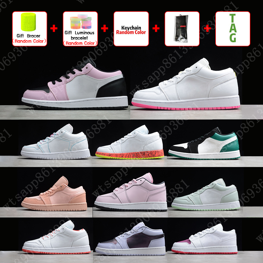 Top Quality Jumpman Low 1 1s basketball shoes OG black toe court purple SP Travis Scotts men women sneakers Eur 36-46
Top Quality Jumpman Low 1 1s basketball shoes OG black toe court purple SP Travis Scotts men women sneakers Eur 36-46