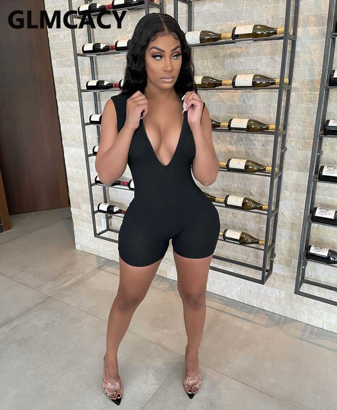 Women Short Sleeve V-neck Solid Bodycon Romper 210702
