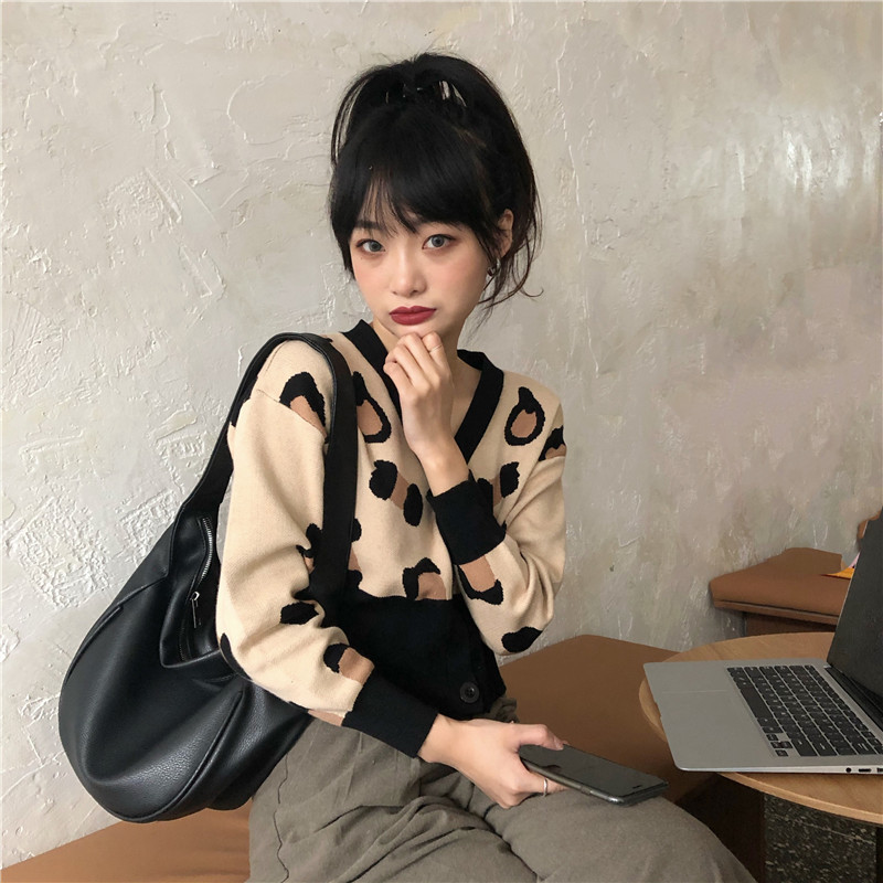 Nomikuma Korean Leopard Patchwork Short Sweater Coat Autumn Long Sleeve V-neck Knitted Cardigan Causal Women Knitwear 6C977 210427