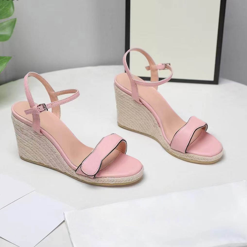 sandal Top Quality Womens Slippers Slide Summer Fashion Wide Flat Sandals Indoor Flip Flop With Box Size EUR35-41, Black
sandal Top Quality Womens Slippers Slide Summer Fashion Wide Flat Sandals Indoor Flip Flop With Box Size EUR35-41, Black