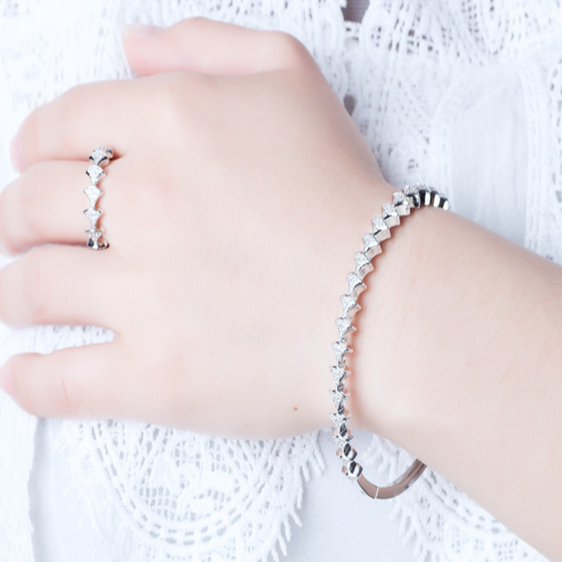 Exclusive fashion bangle accessories multi layer fan shaped snowman charm bracelet ring women jewelry gold sparkle bracelets handbag watches, Black
Exclusive fashion bangle accessories multi layer fan shaped snowman charm bracelet ring women jewelry gold sparkle bracelets handbag watches, Black