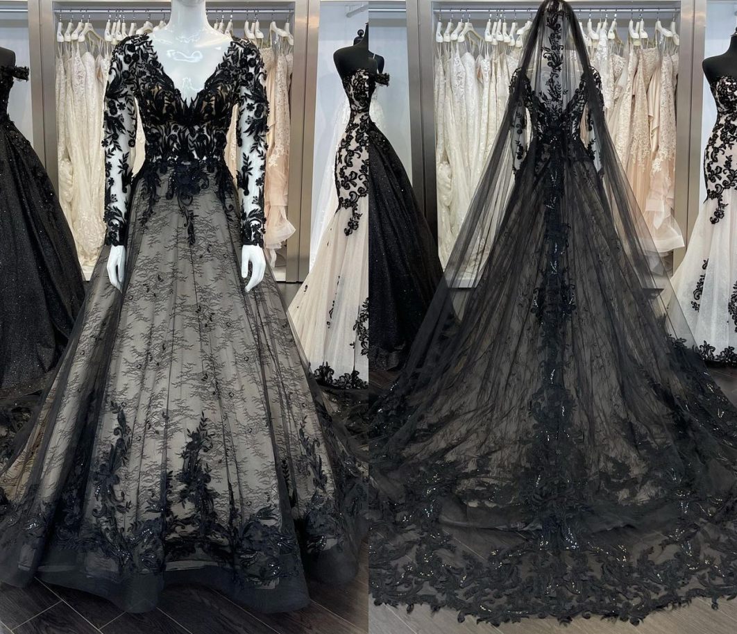 Sexy Black Real Image Gothic V neck Wedding Dresses Bridal Gowns for Women A line Illusion Long Sleeves Plus size Lace Applique Country Designer Court Train Backless, Champagne
Sexy Black Real Image Gothic V neck Wedding Dresses Bridal Gowns for Women A line Illusion Long Sleeves Plus size Lace Applique Country Designer Court Train Backless, Champagne