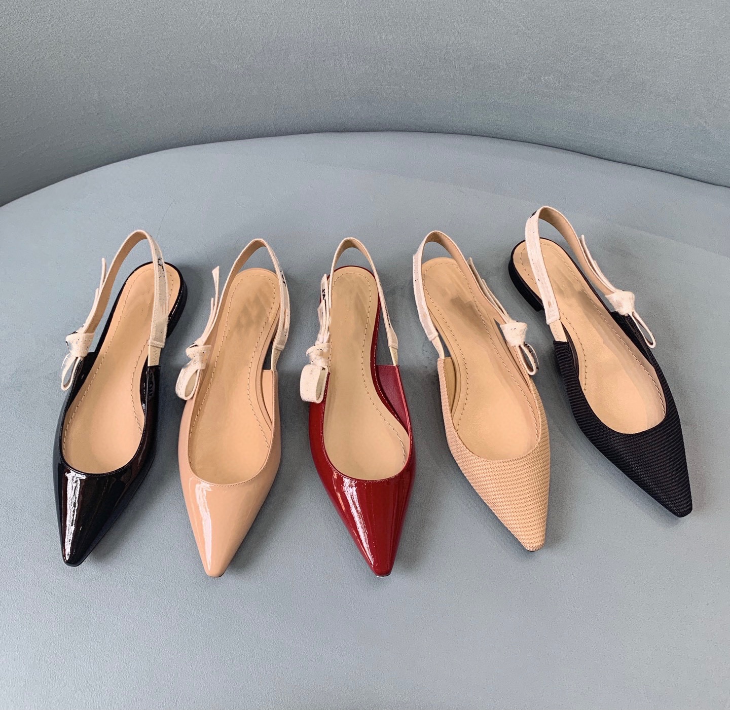 100% leather Women Sandals summer Luxurys Designers high heels single shoes Working party Mary Jane 6.5cm 10cm, Separate 1 shoe box
100% leather Women Sandals summer Luxurys Designers high heels single shoes Working party Mary Jane 6.5cm 10cm, Separate 1 shoe box