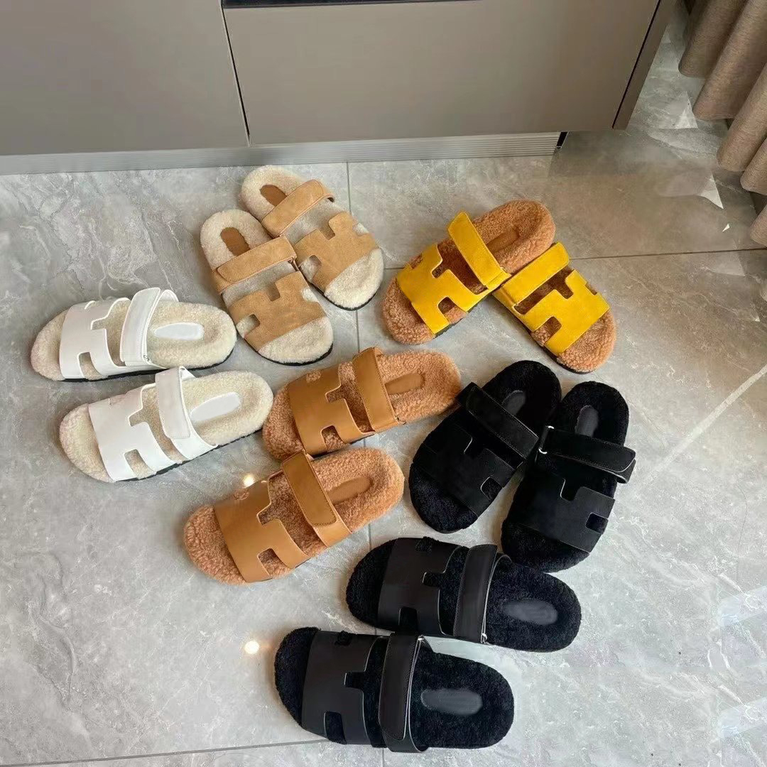 Designer Women Slippers Autumn Winter Genuine Leather Slipper Wool Rhinestone Suede Sandals Ladies Classic H Open Toe Casual Flat Sandal, Black
Designer Women Slippers Autumn Winter Genuine Leather Slipper Wool Rhinestone Suede Sandals Ladies Classic H Open Toe Casual Flat Sandal, Black
