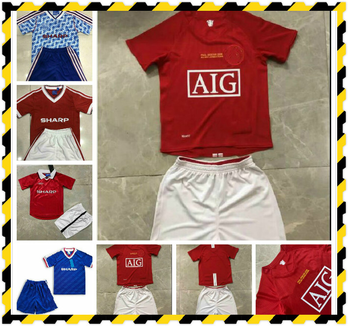 Kids kit 1986 1988 Manchester BECKHAM retro soccer jerseys ZIDANE 86 88 GIGGS football shirt Camiseta de futbol boys suit MAN UTD Classic uniform
Kids kit 1986 1988 Manchester BECKHAM retro soccer jerseys ZIDANE 86 88 GIGGS football shirt Camiseta de futbol boys suit MAN UTD Classic uniform