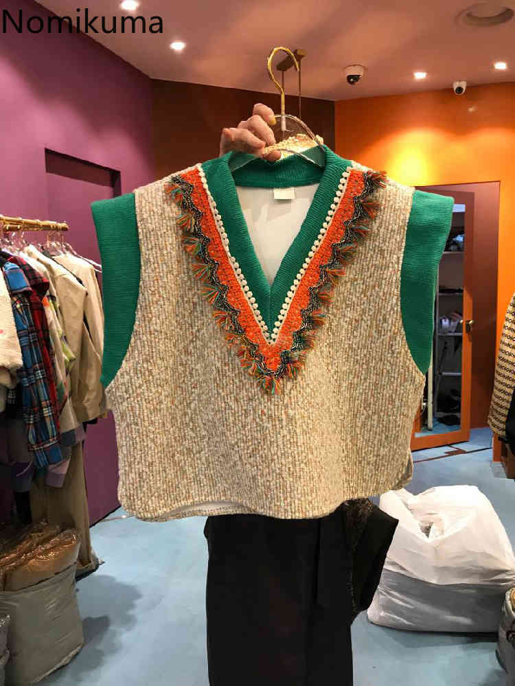 Nomikuma Autumn Winter Women Jacke Korean Contrast Color Patchwork Tassel V-neck Tanks Sleeveless Elegant Short Coat 6D532 210427