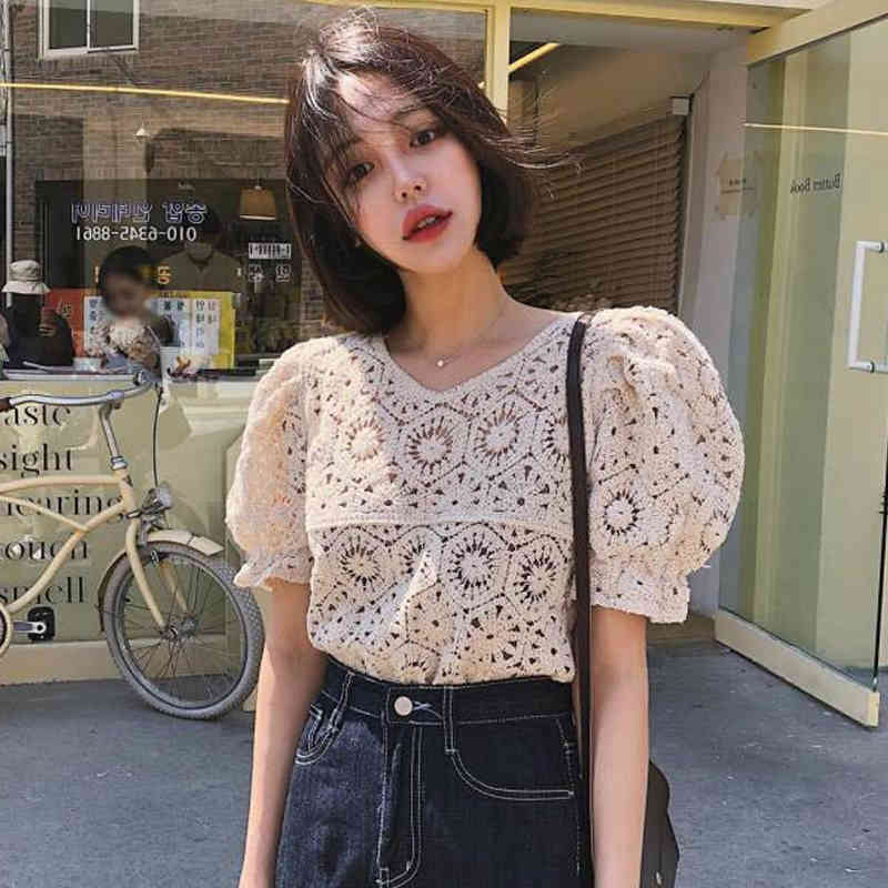 Streetwear Summer Tops Women Floral Puff Sleeve Shirt Female Hollow Out White Pullover Lace Blouse Blusas 9684 210508