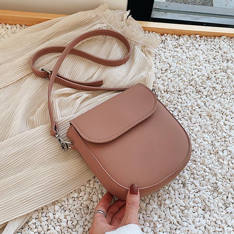 Retro PU Leather Women's Bag 2021 Trend Simple Wild Shoulder Bracelet Cross Body, Beige
Retro PU Leather Women's Bag 2021 Trend Simple Wild Shoulder Bracelet Cross Body, Beige