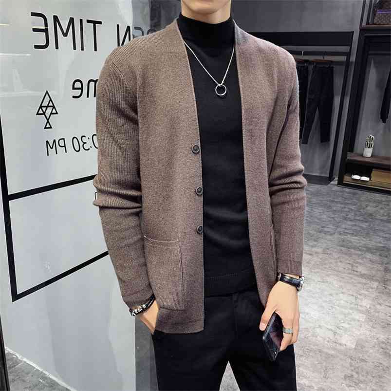Autumn Cardigan Men Clothing Fashion Button Decor Korean Sweater Men Front Pocket Loose Casual Mens Cardigan 3Color 3XL 210818