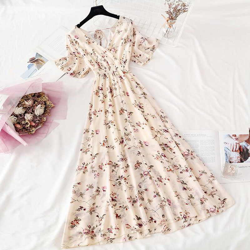 Vintage Floral Print Women Dress Summer Short sleeve Boho Backless Beach Long Dress Sexy V-neck Chiffon Dresses Robe 210521