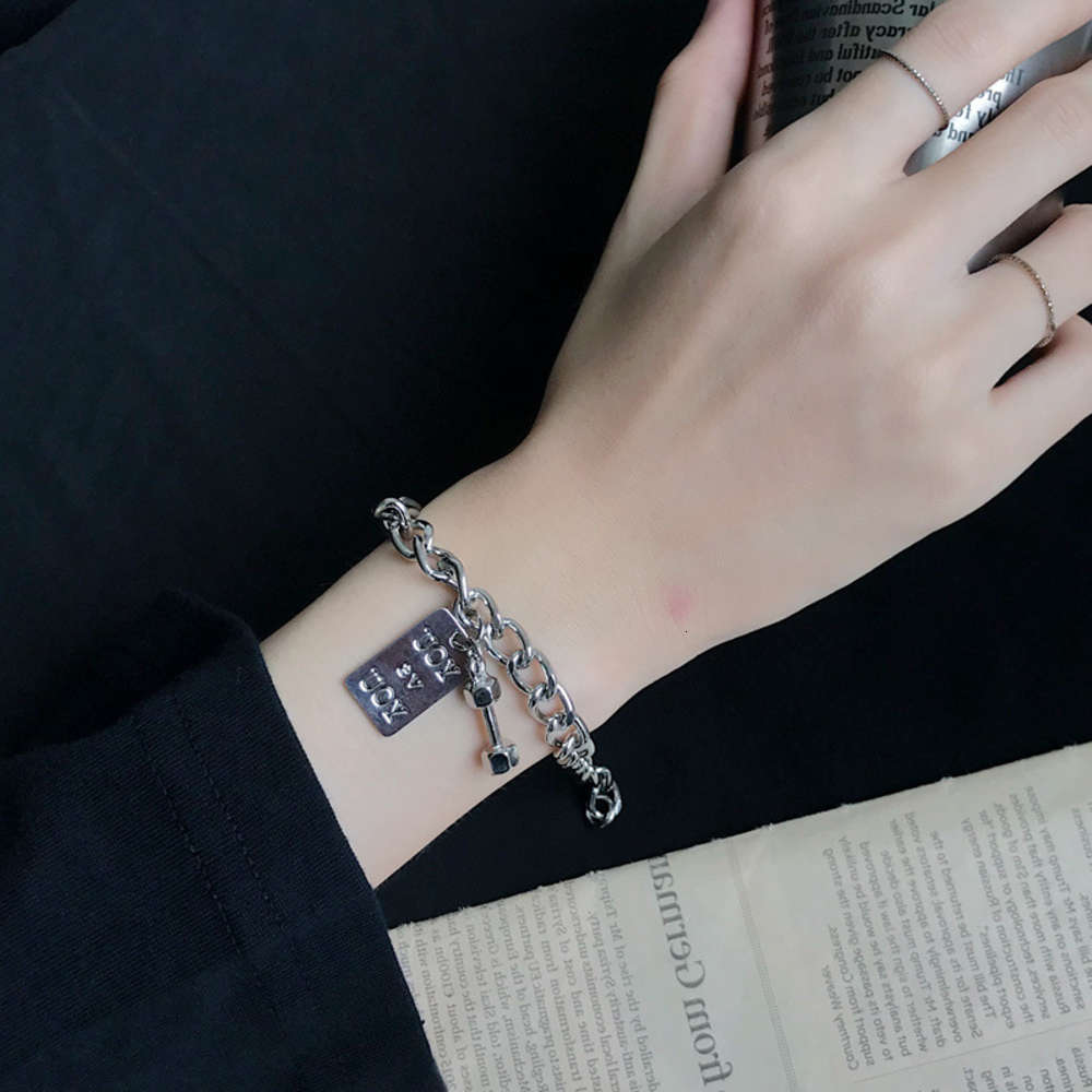 Hand catenary Indifference dark wind Bracelet Korean version simple personality Forest Department minority design student friend bracelet Jewelry, Golden;silver
Hand catenary Indifference dark wind Bracelet Korean version simple personality Forest Department minority design student friend bracelet Jewelry, Golden;silver