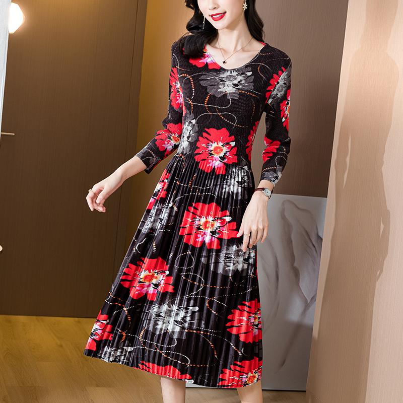 Casual Dresses Autumn Winter Black Velvet Floral Thick Warm Midi Dress Women Kroean Vintage 2021 Elegant Bodycon Office Lady, Black;gray
Casual Dresses Autumn Winter Black Velvet Floral Thick Warm Midi Dress Women Kroean Vintage 2021 Elegant Bodycon Office Lady, Black;gray