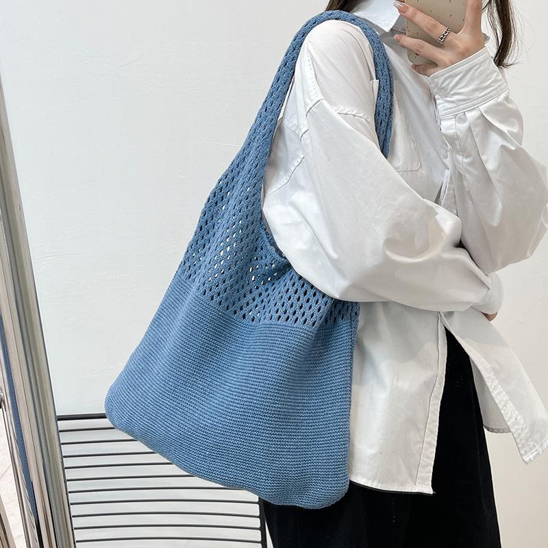 Evening Bags Designer Knitted Large Capacity Shoulder For Women 2021 Winter Simple Casual Shopper Bag Female Hollow Handbags And Purses
Evening Bags Designer Knitted Large Capacity Shoulder For Women 2021 Winter Simple Casual Shopper Bag Female Hollow Handbags And Purses