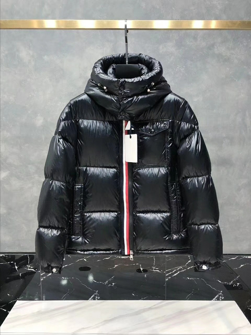 Mens down jacket hooded classic top quality coat warm and thick double zipper hat detachable casual outdoor feather jackets, Black
Mens down jacket hooded classic top quality coat warm and thick double zipper hat detachable casual outdoor feather jackets, Black