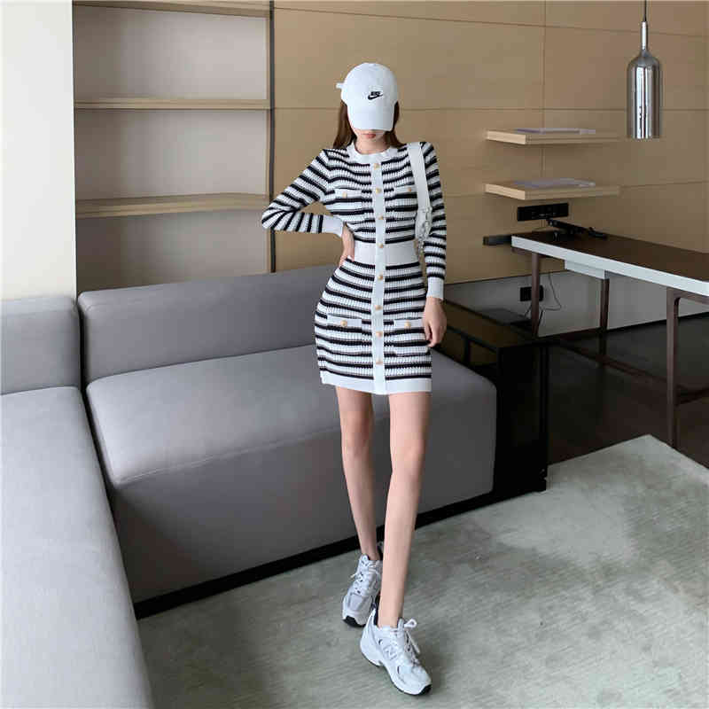Spring Fashion Stripe Knitted Women Mini Dress Ladies Vintage Single-breasted Bodycon Dress 210518