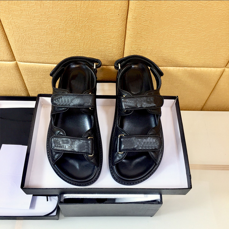 Sandals Women Slides Womens Scuffs Slipper Luxurys Designers Shoes High Heels Genuine Leather Lady Paris Summer Beach Pumps, Black
Sandals Women Slides Womens Scuffs Slipper Luxurys Designers Shoes High Heels Genuine Leather Lady Paris Summer Beach Pumps, Black