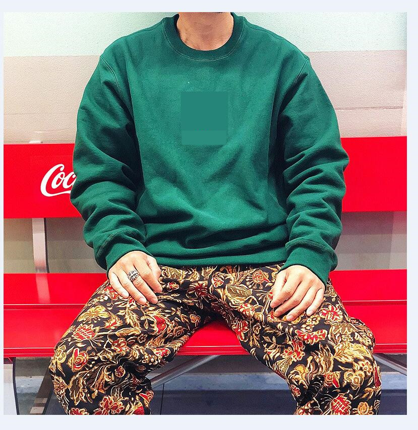Sweatshirt Men Street dance Skateboard Cotton classic Logo embroidery Round neck Plus velvet fashion Hip hop pullover new style, Black
Sweatshirt Men Street dance Skateboard Cotton classic Logo embroidery Round neck Plus velvet fashion Hip hop pullover new style, Black