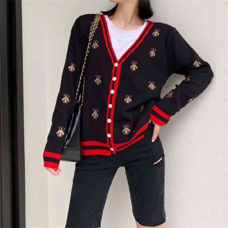 Spring Autumn Knitted Bees Embroidered Cardigan Sweater Women Long Sleeve V-neck Fashion Korean Ladies Tops Sweaters White Black 210514
