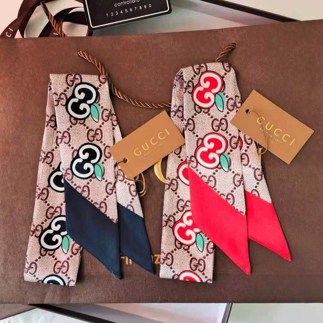 Designer Handbag Scarf Headbands Women Letter Flower Silk Scraves Bandeaux Bag Hair 8x120cm
Designer Handbag Scarf Headbands Women Letter Flower Silk Scraves Bandeaux Bag Hair 8x120cm