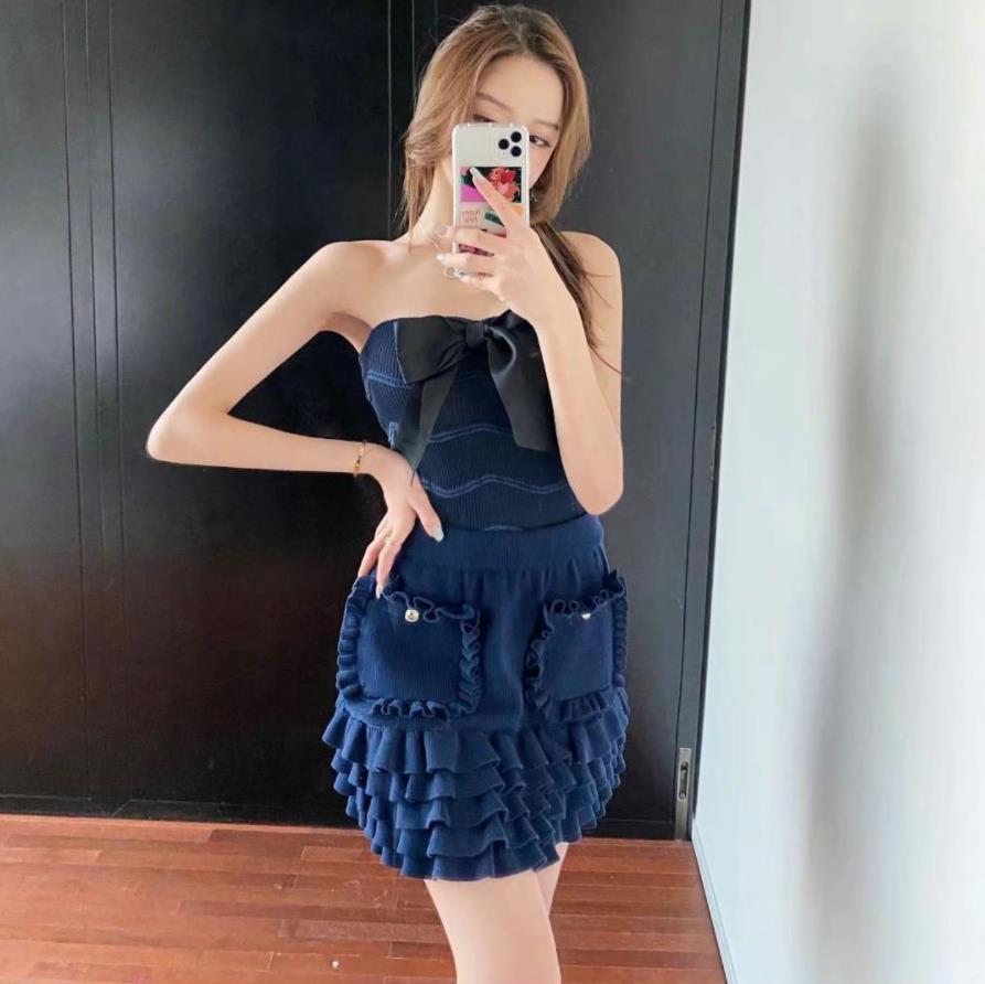 Summer 2 Piece Set Women Sexy Sweet Bowknot Knitted Strapless Top + High Waist Ruffles Cake Mini Skirt Suit 210519